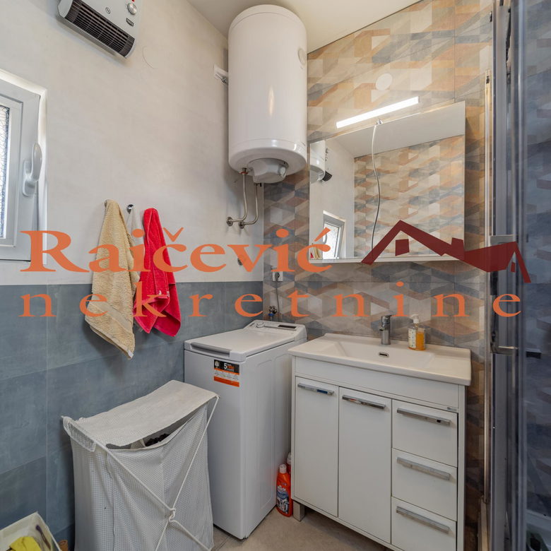 Trosoban stan na prodaju, Centar, Beograd, 79m², 355.000 €