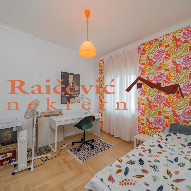 Trosoban stan na prodaju, Centar, Beograd, 79m², 355.000 €