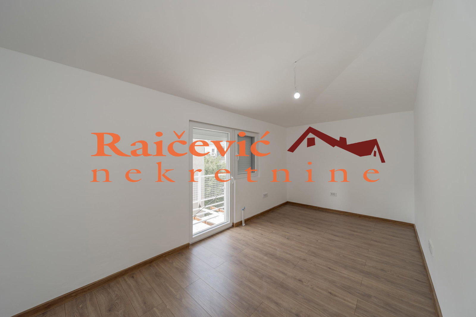 148076 Trosoban stan na prodaju, Profesorska Kolonija, Beograd, 83m², 237.500 €