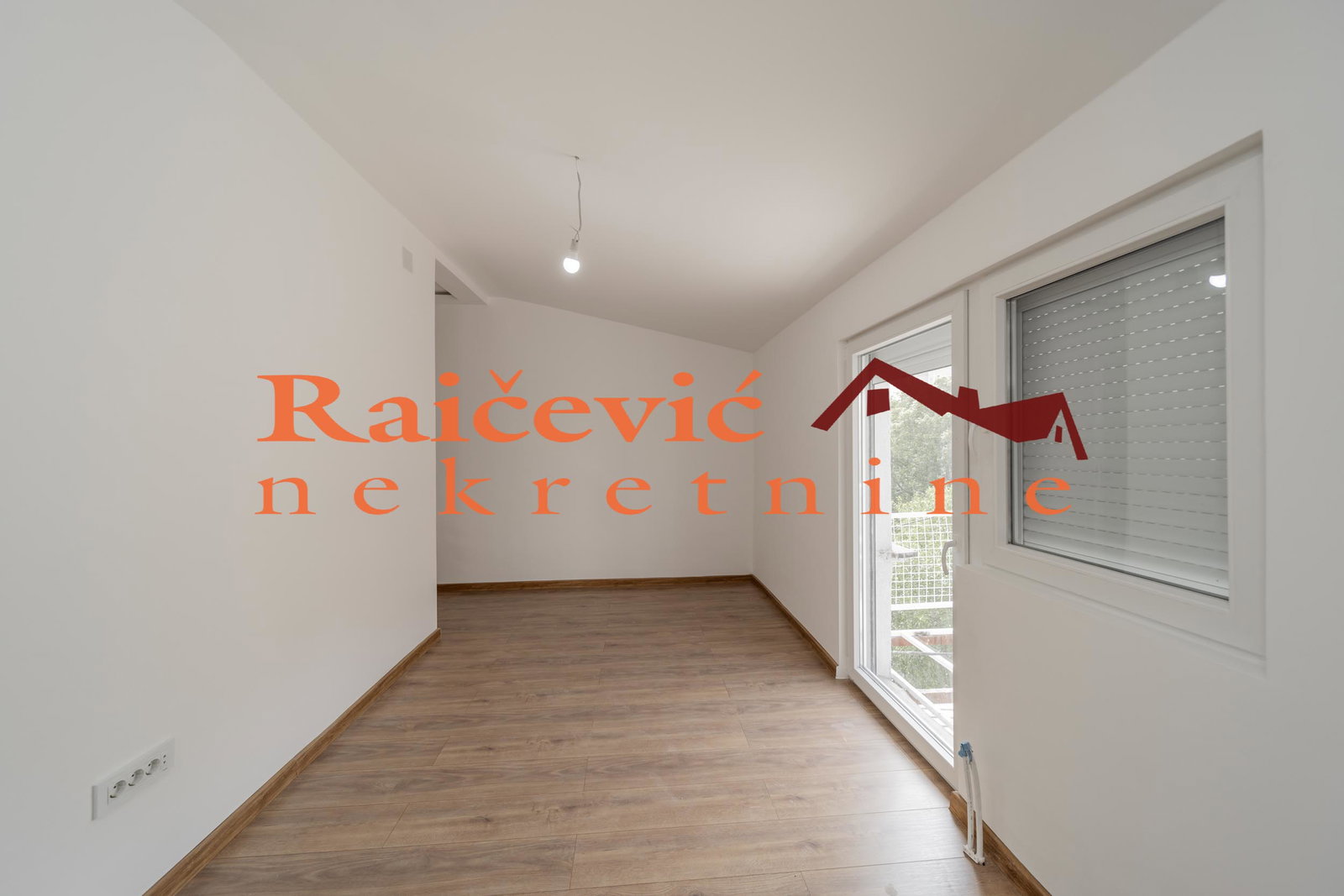 148078 Trosoban stan na prodaju, Profesorska Kolonija, Beograd, 83m², 237.500 €