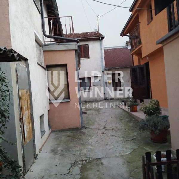 Kuća Prodaja Beograd Stepojevac 440 m2