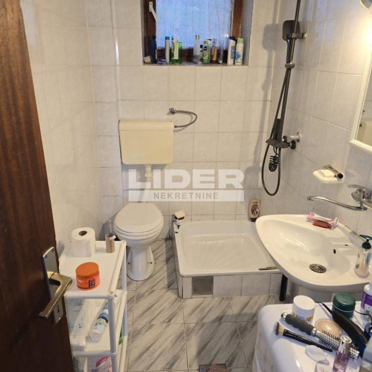 Kuća na prodaju, Zuce, Beograd, 247m², 170.000 €