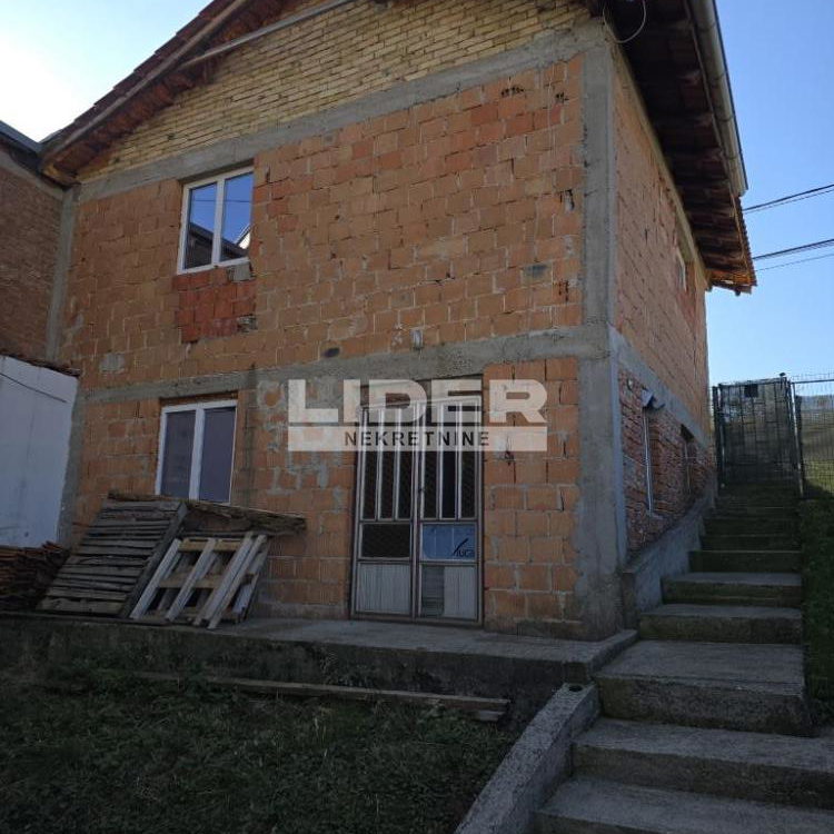 Kuća na prodaju, Zuce, Beograd, 247m², 170.000 €