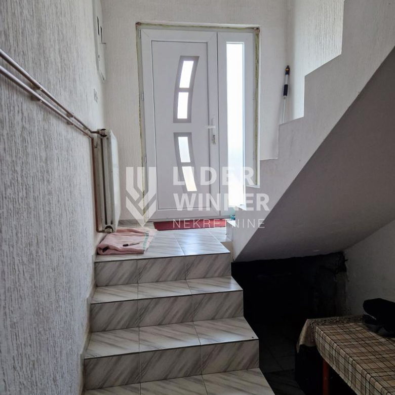 Kuća Prodaja Beograd Zuce 247 m2