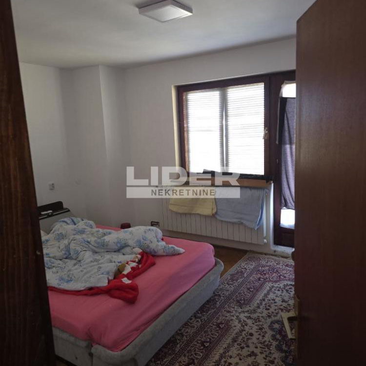 Kuća Prodaja Beograd Zuce 247 m2