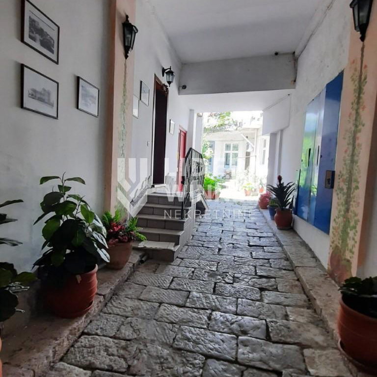 Stan Prodaja Beograd Kosančićev Venac 82 m2