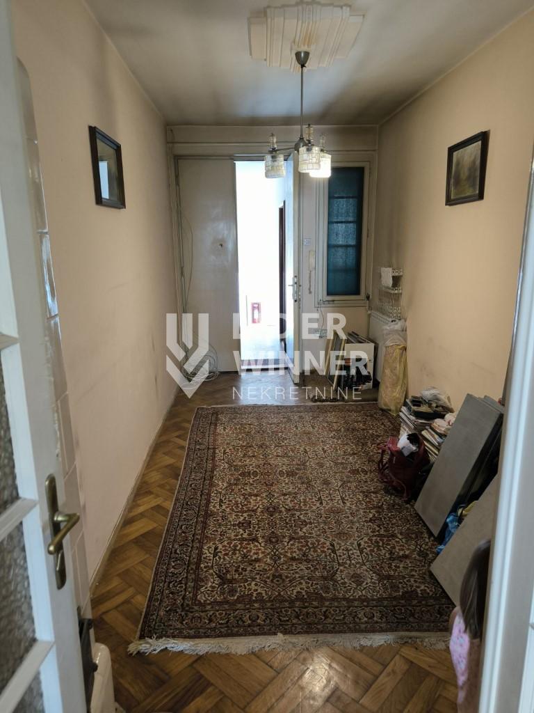 Stan Prodaja Beograd Studentski Trg 77 m2