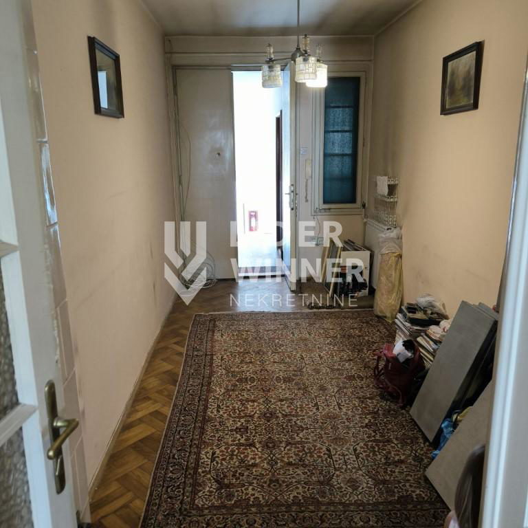 Stan Prodaja Beograd Studentski Trg 77 m2