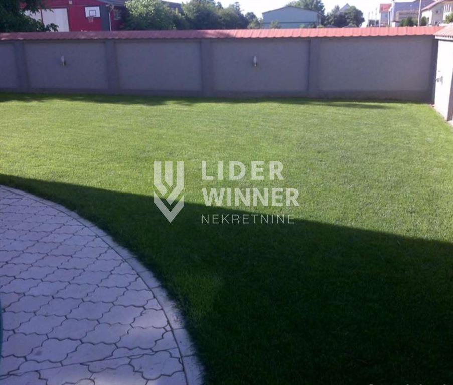 Kuća na prodaju, Ledine, Beograd, 294m², 450.000 €