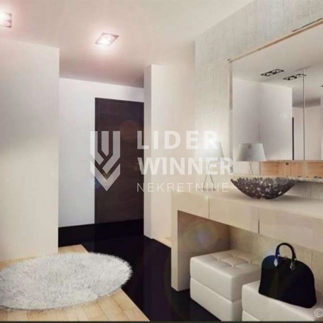Kuća Prodaja Beograd Ledine 294 m2