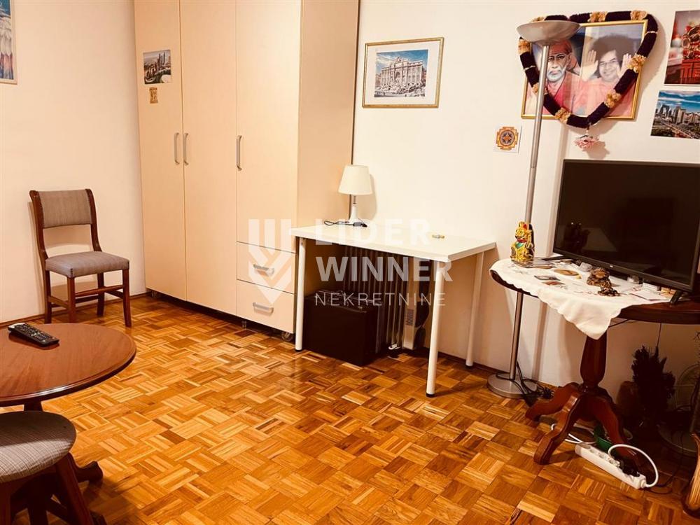 Troiposoban stan na prodaju, Žarkovo, Beograd, 101m², 269.000 €