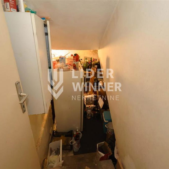 Kuća na prodaju, Sremčica, Beograd, 168m², 151.000 €