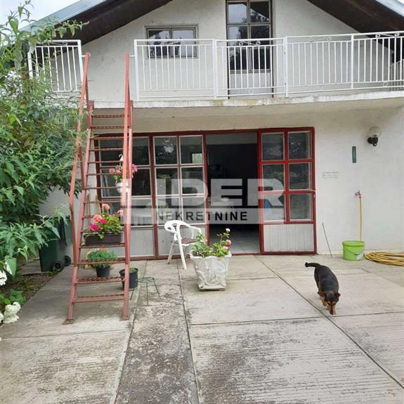 Kuća Prodaja Opovo  347 m2