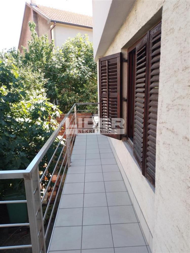 Trosoban stan na prodaju, Konjarnik, Beograd, 58m², 245.000 €