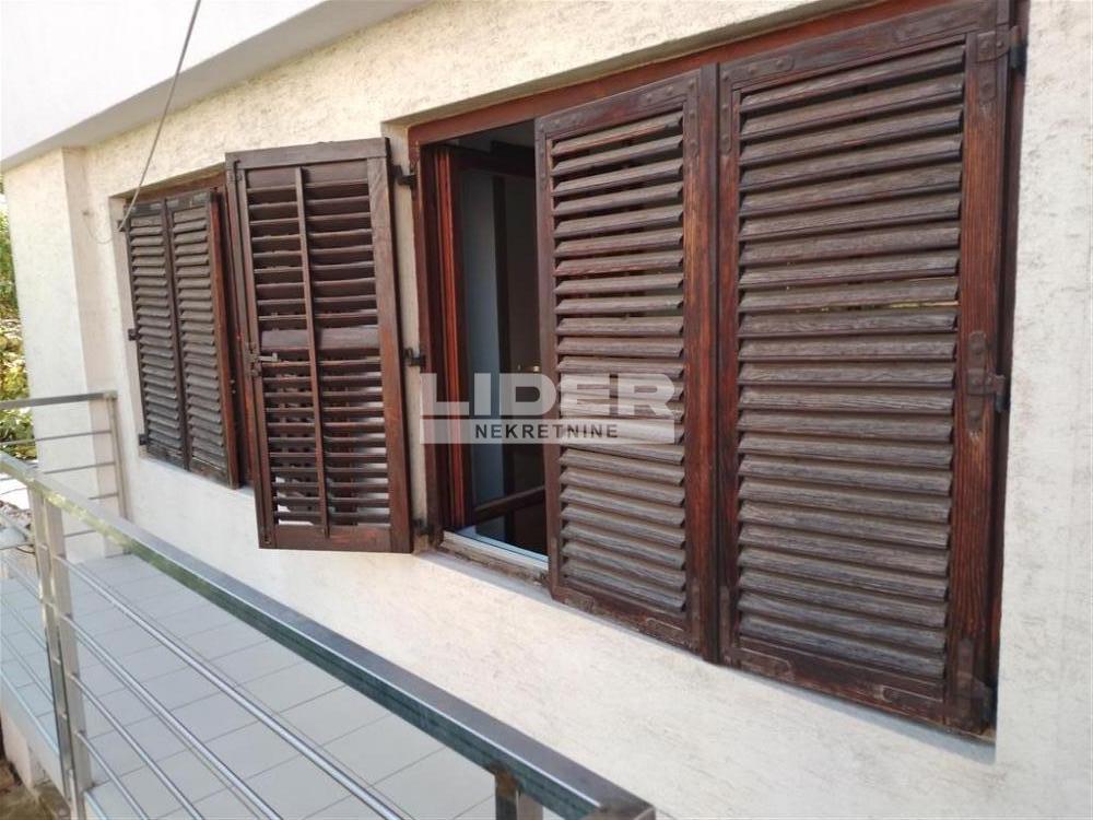 Trosoban stan na prodaju, Konjarnik, Beograd, 58m², 245.000 €