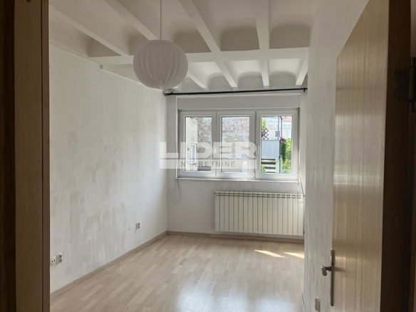 Stan Izdavanje Beograd Studentski Trg 58 m2