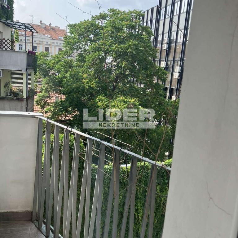 Stan Izdavanje Beograd Studentski Trg 58 m2