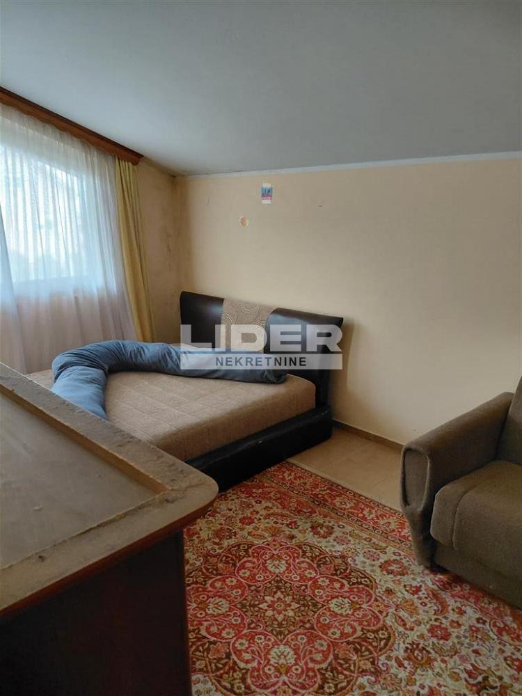 Kuća Prodaja Pećinci Kuća Prodaja Pećinci 200 m2
