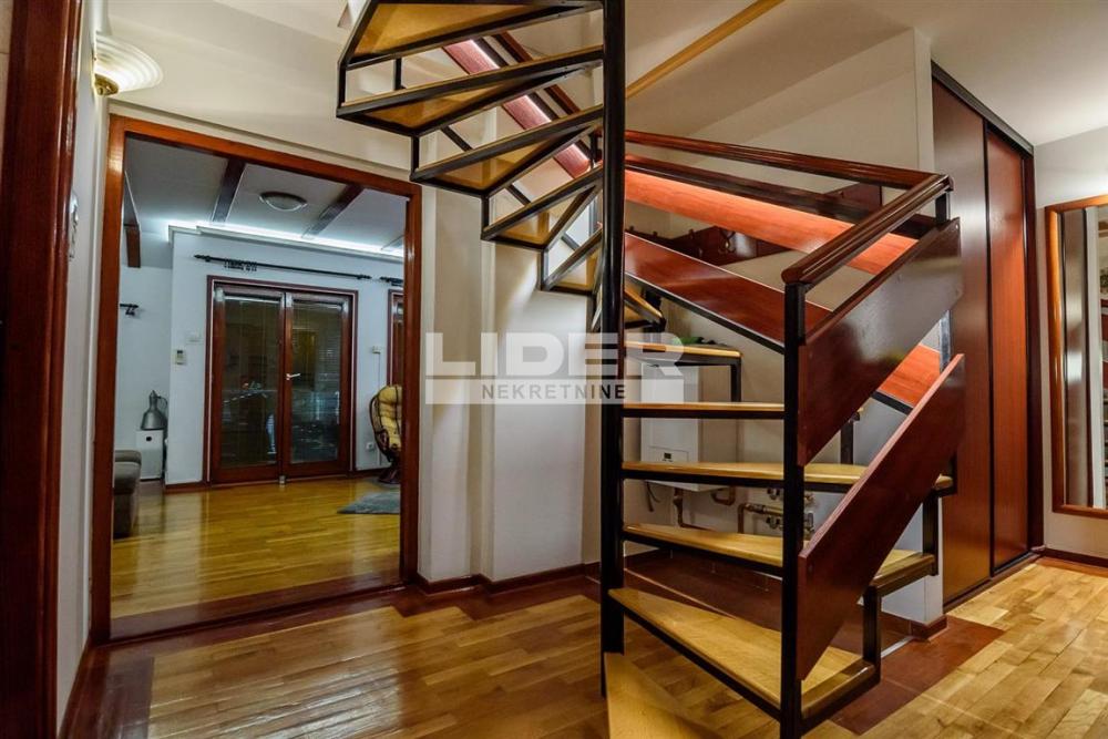 Stan Prodaja Beograd Gundulićev Venac 105 m2