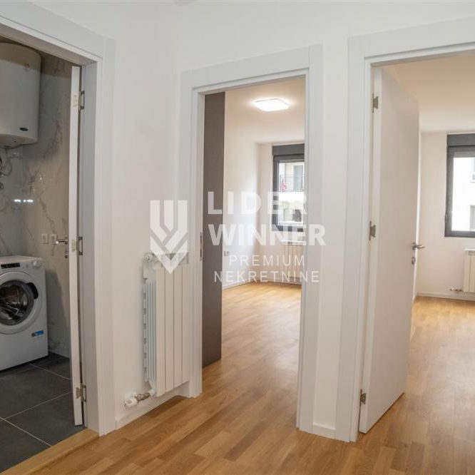 Trosoban stan na prodaju, Višnjička Banja, Beograd, 67m², 216.900 €
