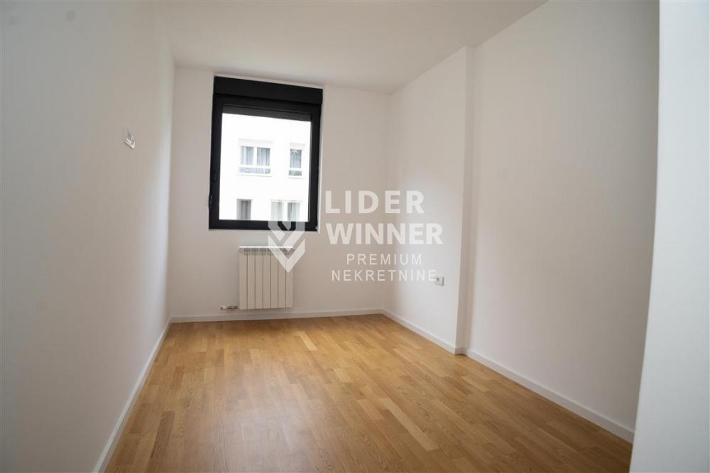 148120632_14_20260601164452 Trosoban stan na prodaju, Višnjička Banja, Beograd, 67m², 216.900 €