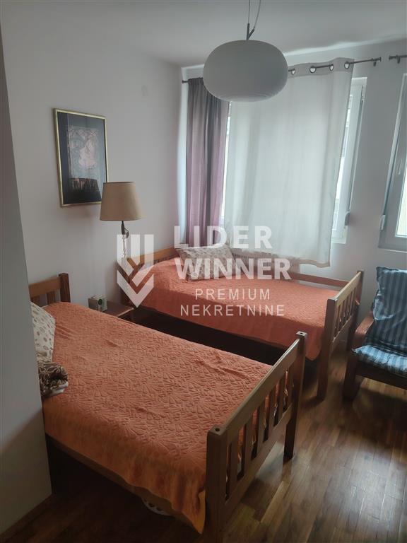 Trosoban stan na prodaju, Vojvode Stepe, Beograd, 83m², 260.000 €
