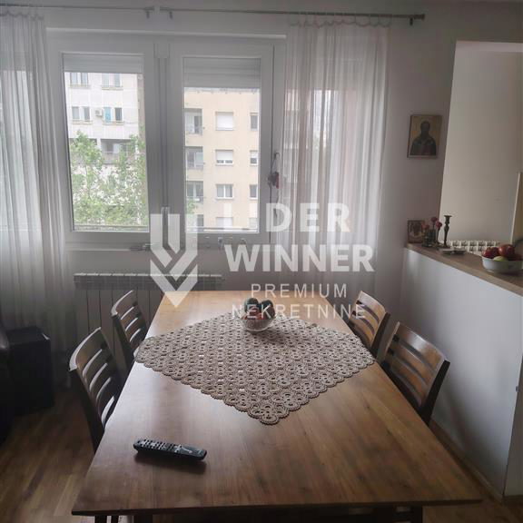Trosoban stan na prodaju, Vojvode Stepe, Beograd, 83m², 260.000 €