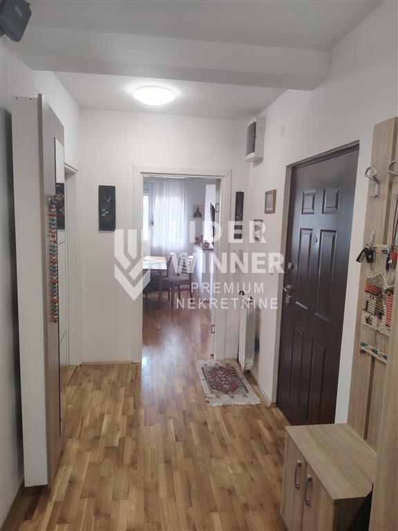 Trosoban stan na prodaju, Vojvode Stepe, Beograd, 83m², 260.000 €