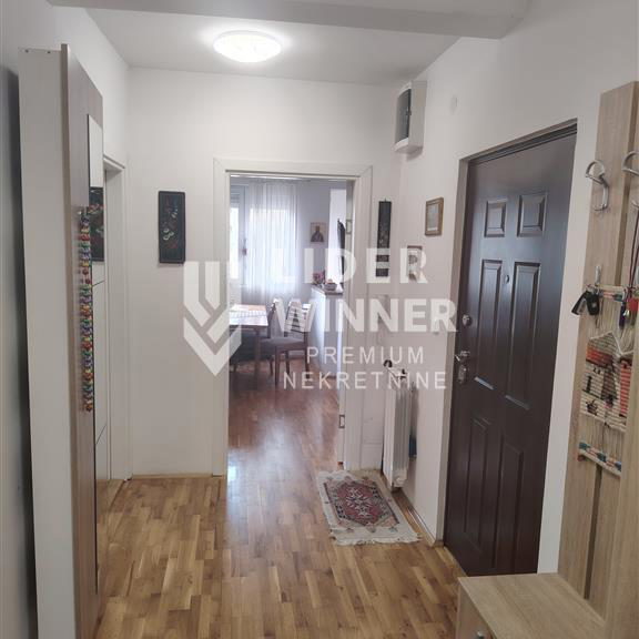 Trosoban stan na prodaju, Vojvode Stepe, Beograd, 83m², 260.000 €