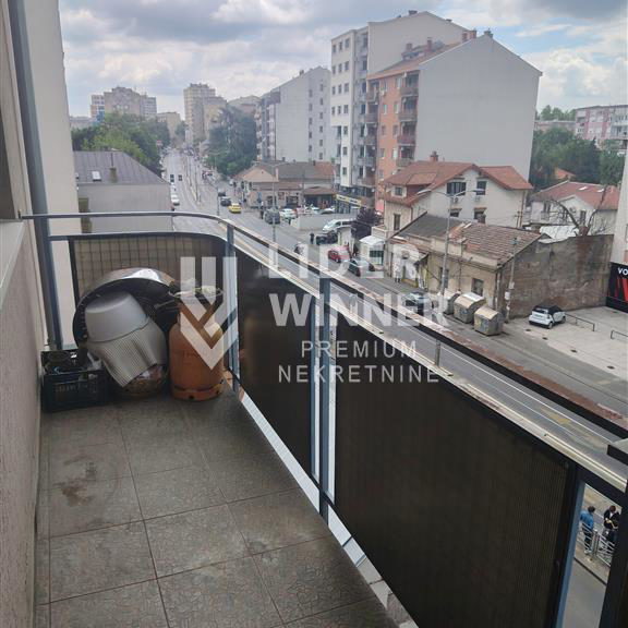 Trosoban stan na prodaju, Vojvode Stepe, Beograd, 83m², 260.000 €