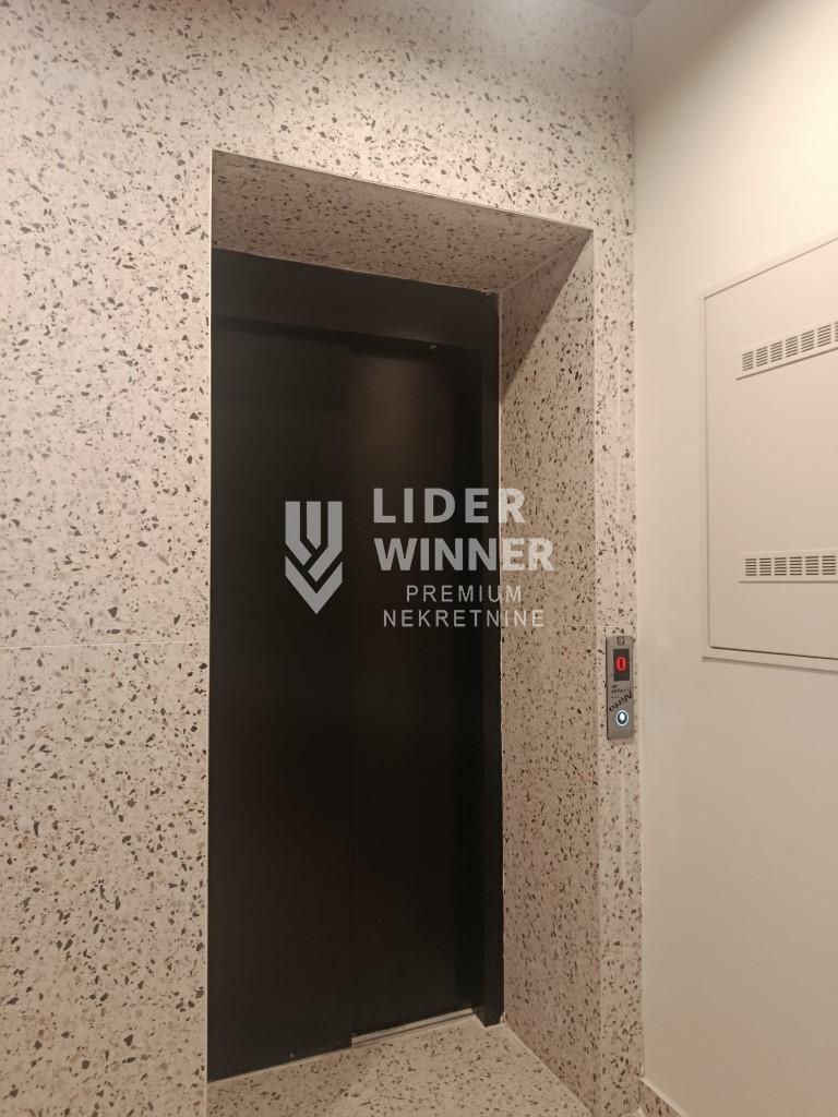 Lokal Prodaja Beograd Bežanijska Kosa 1 154 m2