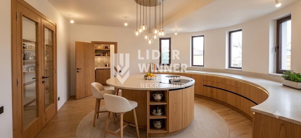 Kuća Prodaja Beograd Surčin (mesto) 250 m2