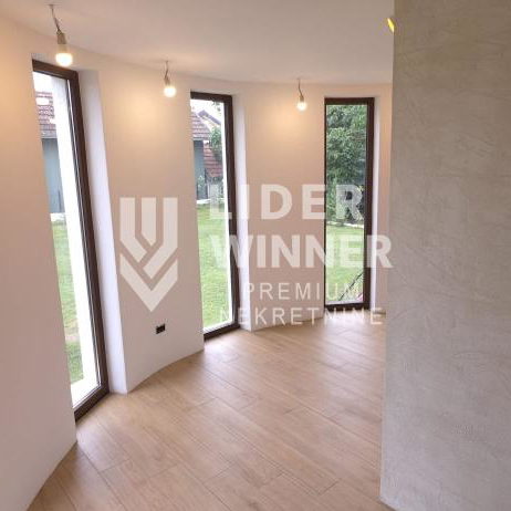 Kuća na prodaju, Surčin, Beograd, 250m², 490.000 €