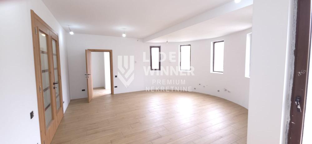 Kuća Prodaja Beograd Surčin (mesto) 250 m2