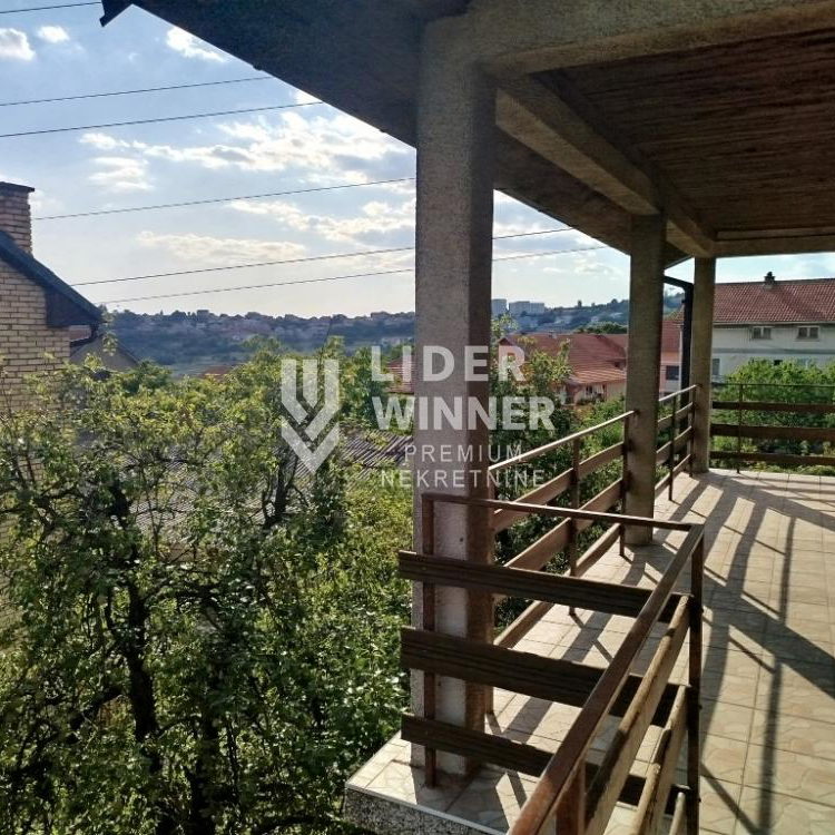 Kuća na prodaju, Kaluđerica, Beograd, 319m², 250.000 €