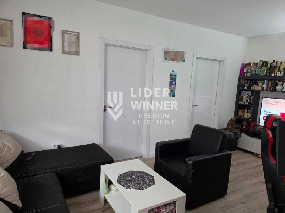 Trosoban stan na prodaju, Miljakovac, Beograd, 53m², 173.000 €