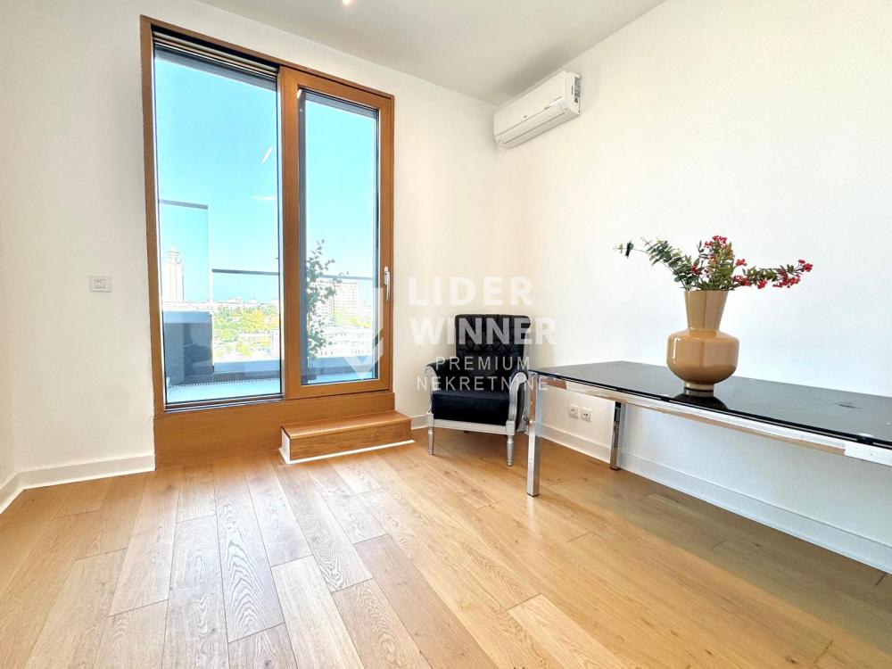 Stan Prodaja Beograd Blok 65 120 m2