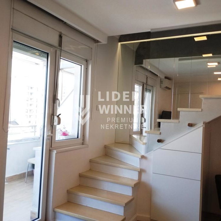 Petosoban stan na prodaju, Đeram Pijaca, Beograd, 118m², 349.000 €