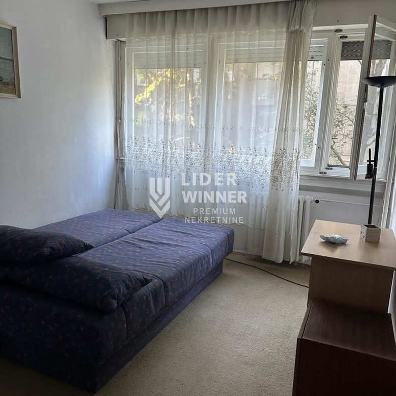Stan Izdavanje Beograd Hotel YU 75 m2