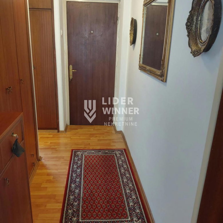 Stan Prodaja Beograd Blok 29 79 m2