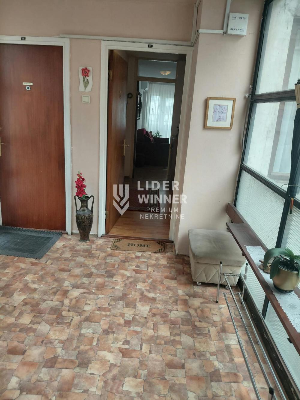 148120742_13_20260915095820 Trosoban stan na prodaju, Blok 29, Beograd, 79m², 320.000 €