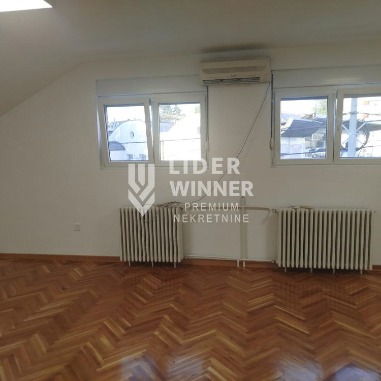 Kuća za izdavanje, Mali Mokri Lug, Beograd, 204m², 2.400 €/mes