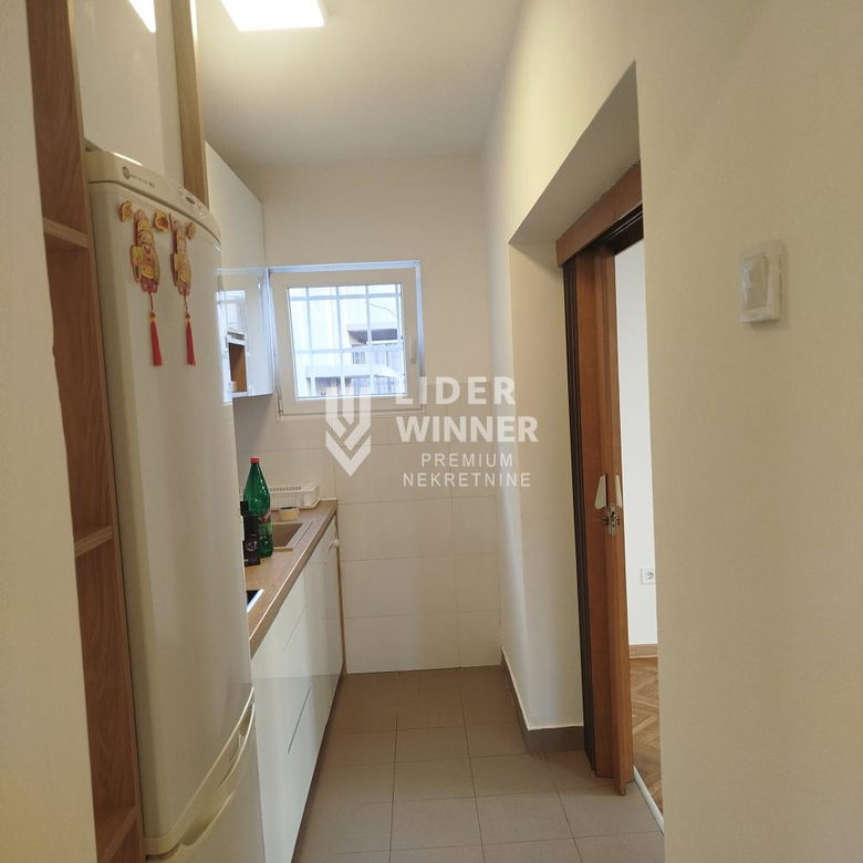 Kuća Izdavanje Beograd Mali Mokri Lug 204 m2