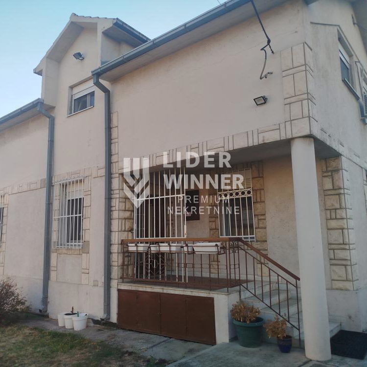 Kuća Izdavanje Beograd Mali Mokri Lug 204 m2