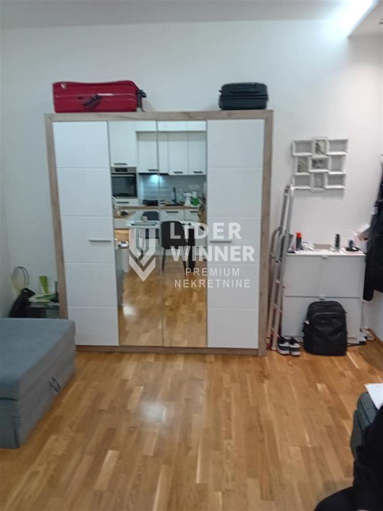 Stan Prodaja Beograd Zvezdarska Šuma 24 m2