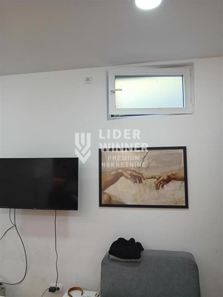 Stan Prodaja Beograd Zvezdarska Šuma 24 m2