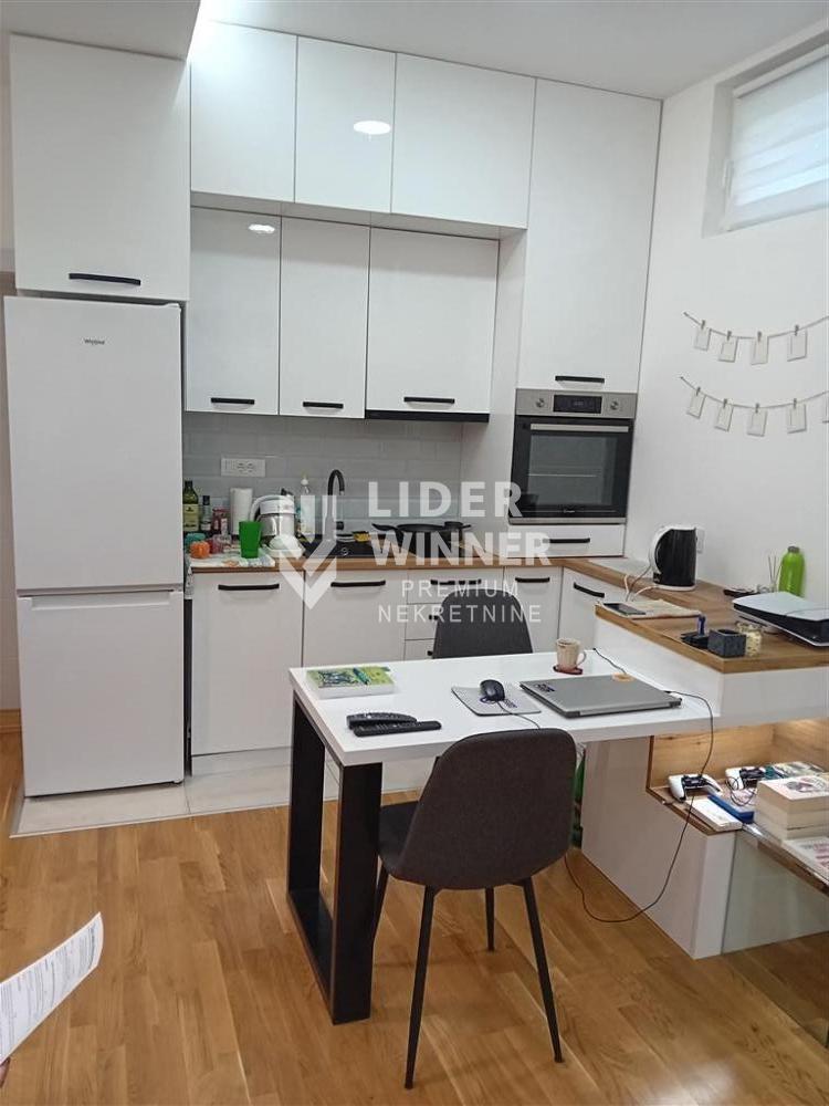 Stan Prodaja Beograd Zvezdarska Šuma 24 m2