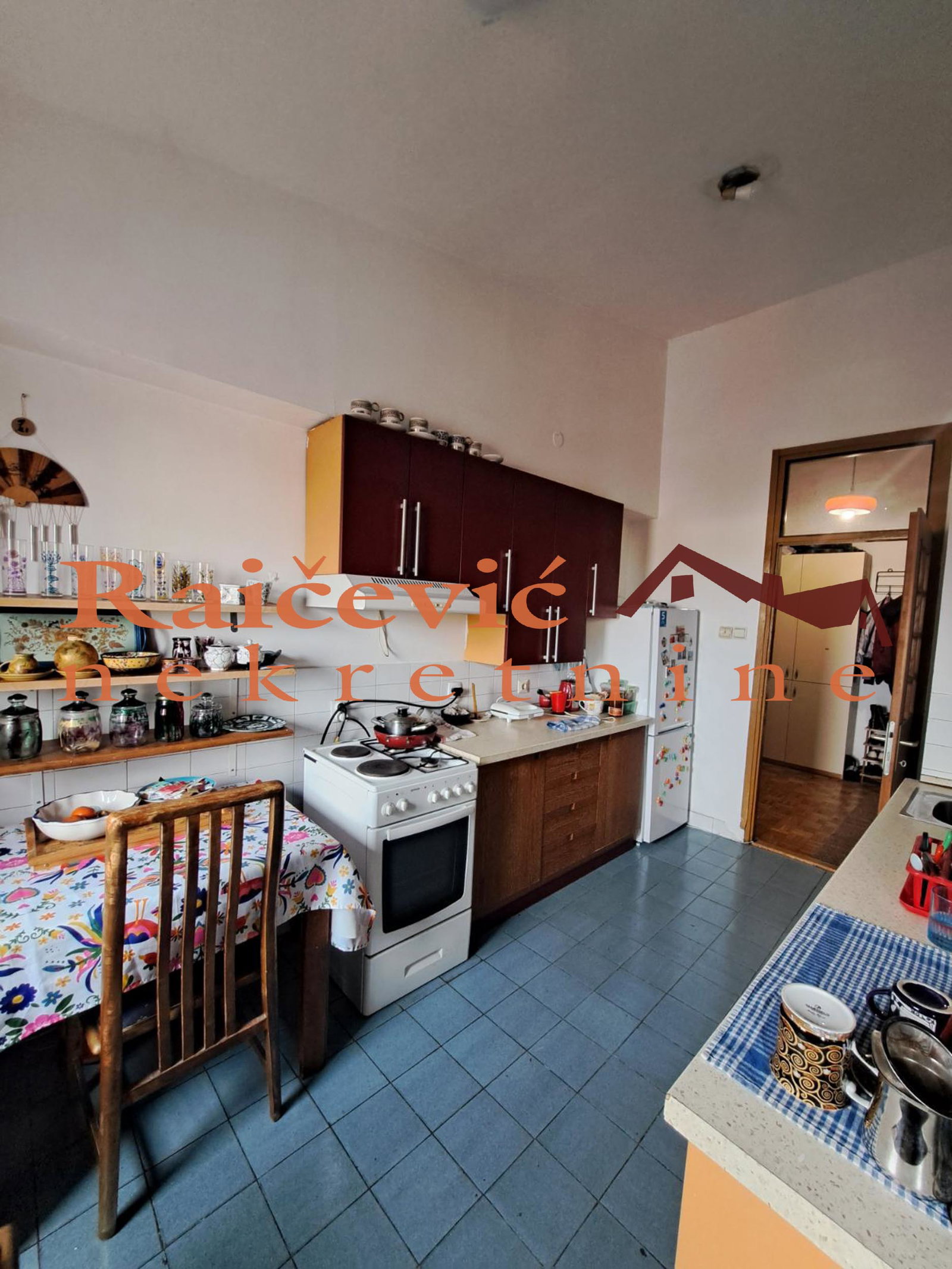 Stan Prodaja Beograd Prvomajska 86 m2