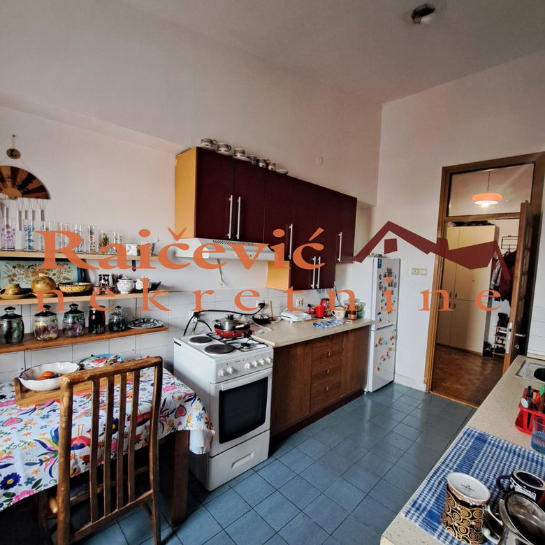 Stan Prodaja Beograd Prvomajska 86 m2