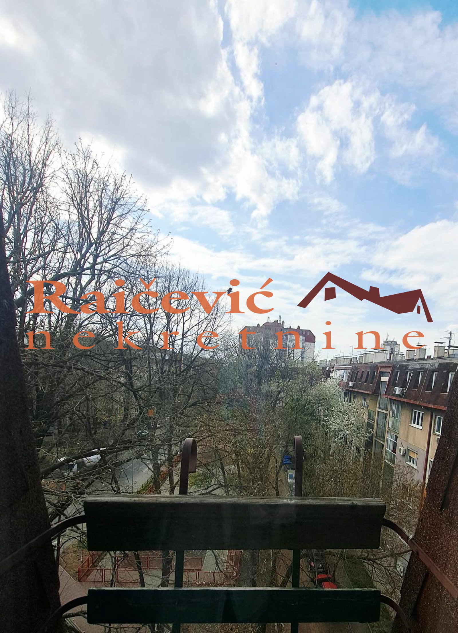 Četvorosoban stan na prodaju, Prvomajska, Beograd, 86m², 199.000 €